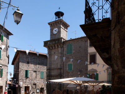 piancastagnaio_piazza_orologio2