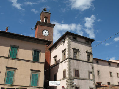 Palazzo Nerucci, visto dal Corso di Castel del Piano 