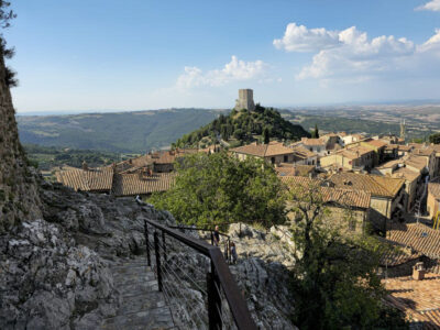 castiglione d'orcia rocca a tentenanno vista dalla rocca aldobrandeschi